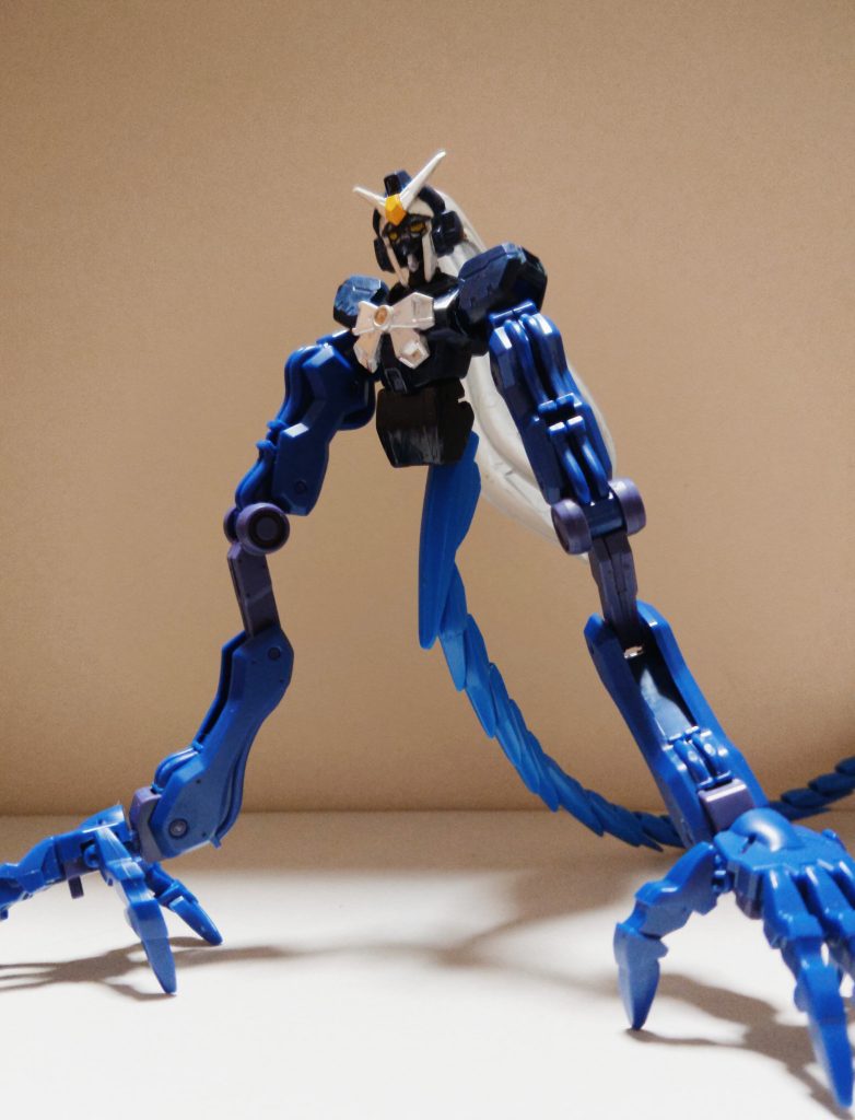 ノーベルガンダムの胴体にゼルトザームアームズと煌ギラーガの尻尾でミキシングした機体。
ディアボリックは英語で『悪魔のような』と言う意味で、カラーリングはギャル風に塗装しました。