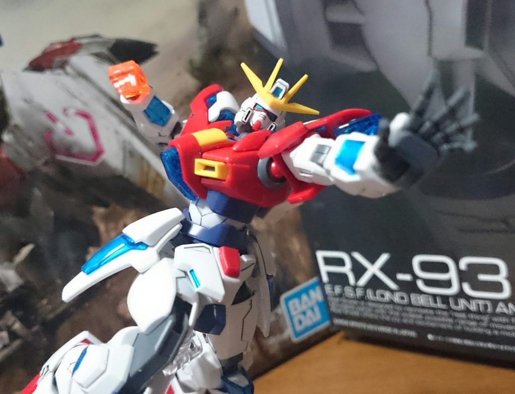 先ずは主人公機
・トライバーニングガンダム
以前紹介したものっス。なのでバーニングとライトニングは簡単に済ませるっス