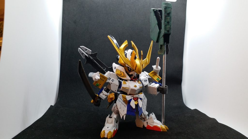 劍聖裝，武者裝， 劍豪裝，加輕裝，頑駄無化流刃途守(バルバトス-巴巴托斯)，全裝完成上色，在LED燈下油油功夫要勞力一點…–2枚目/制作者：Kaichi Wong