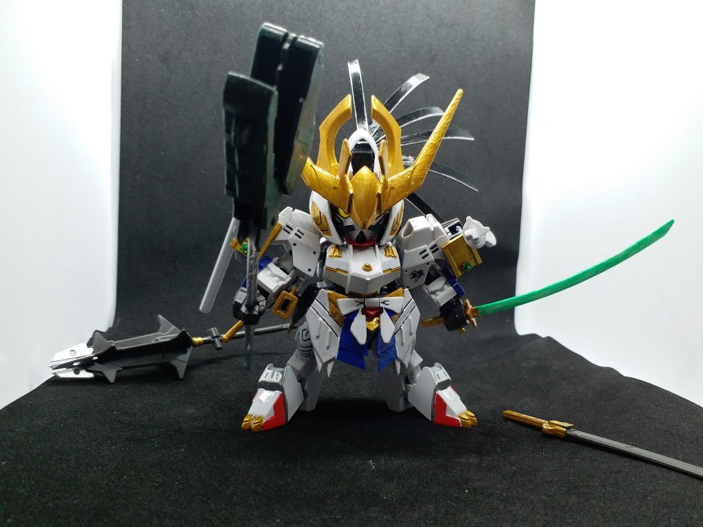 劍聖裝，武者裝， 劍豪裝，加輕裝，頑駄無化流刃途守(バルバトス-巴巴托斯)，全裝完成上色，在LED燈下油油功夫要勞力一點…–5枚目/制作者：Kaichi Wong