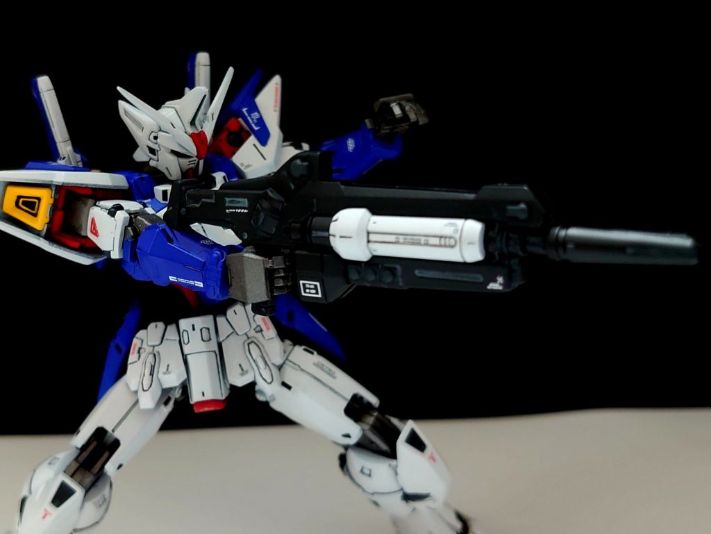 写ってないですが銃口をピンバイスで開口してます。