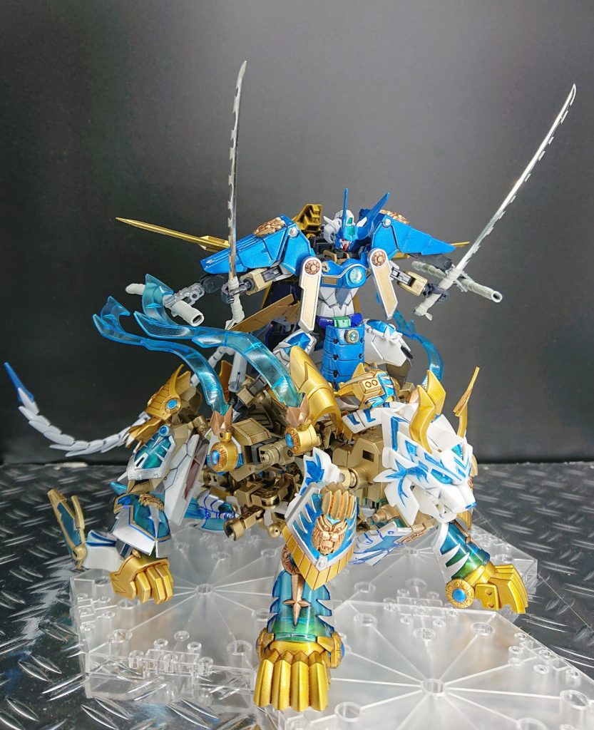 無双頑駄無(核之型)を虎に乗せることもできます。
虎のフレームにバルバトスのガンダムフレームを使用しています。
何かお祭りの雰囲気😅