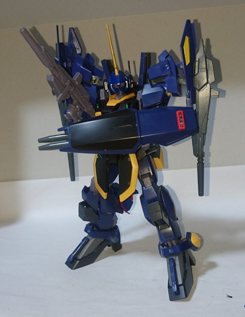 バーザム装甲を付けているのもあるからか、こっちのほうがしっくりくるなぁ。