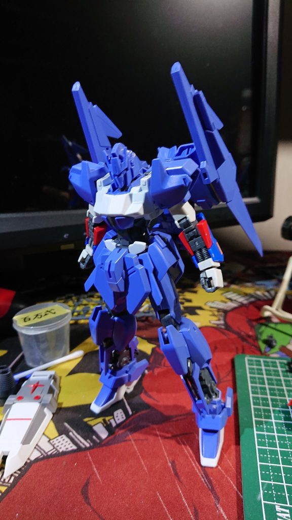 最初期案。
百万式と余剰パーツのみで作り替えで、腕だけZから拝借してました。