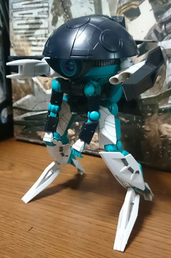 ・ウォドムポッド
何気にポリキャップレスなキットっス。
最近は人型のばかり組んでたんですごく新鮮だったっス。
あ、あと流石にメイ収納ギミックはなかったっスね