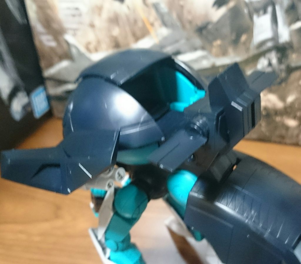 その代わり、という訳ではないんスけど、後頭部が開く謎のスライドギミックが!
劇中では未だ未登場のギミック…アニメ再開時期も決まったことだし、先が楽しみっスね!
……まぁ取り敢えず?わからないなりに遊んでみよう!