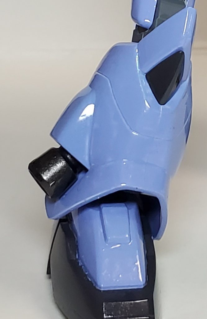 改造ポイント2
脚部バーニアの大型化
完全に趣味です。
せっかくボリュームのある脚部なので、バーニアも大型化していいのではと思い、付けました。