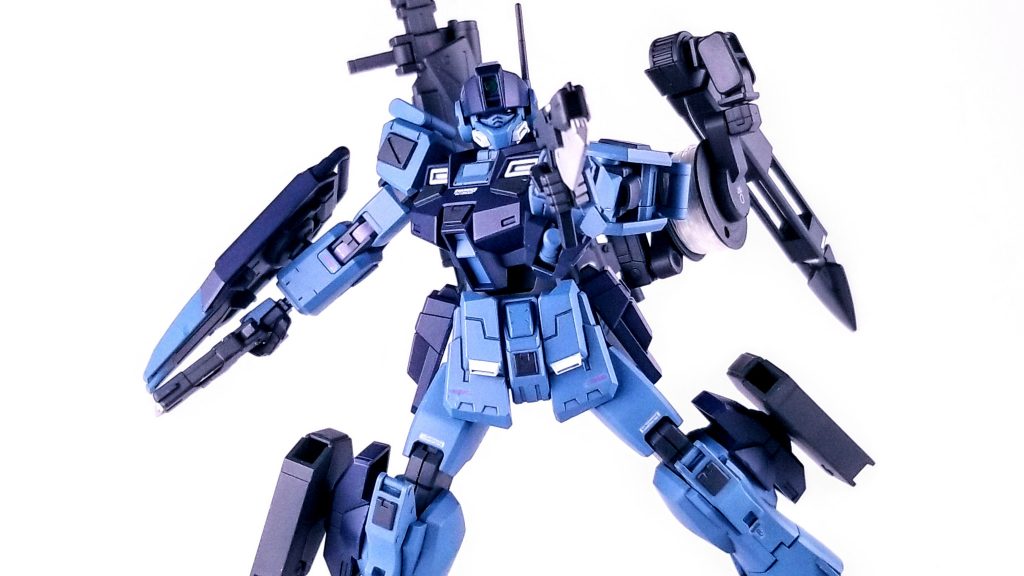 アックス+ハンドガン。
GNビームピストルⅡまんまですがそこは普通のビームピストルということでお願いします。