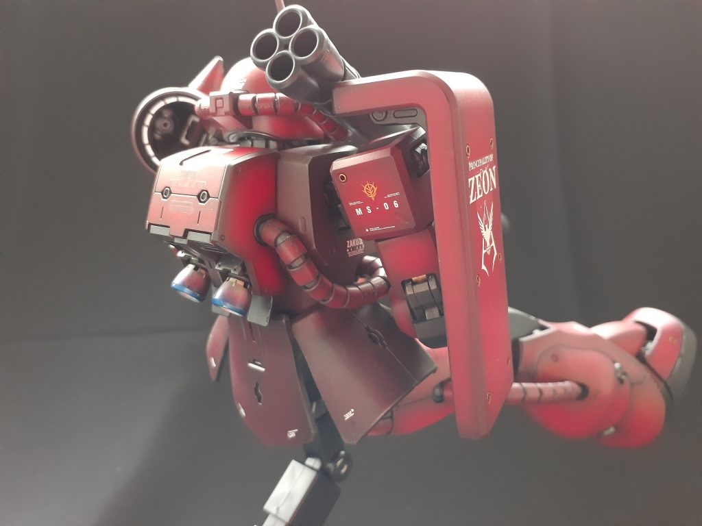 シャアザクッ–2枚目/制作者：Taitan