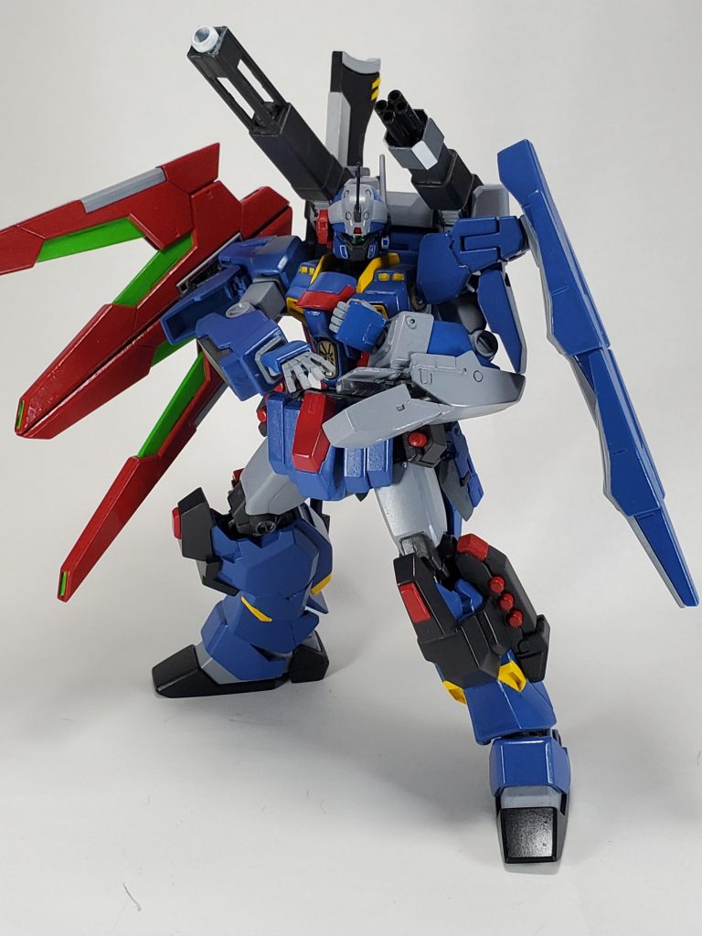 わかりずらいかもしれませんがナイフを仕込んでいます。