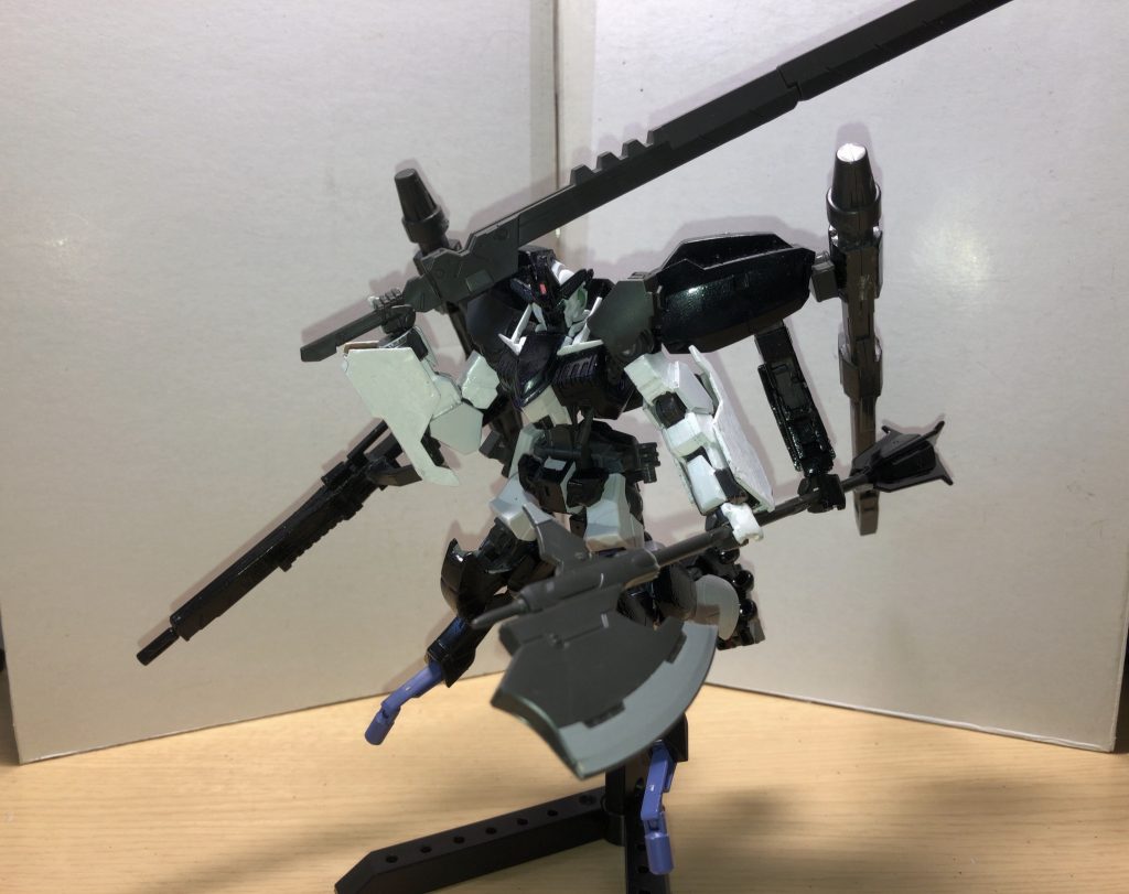 この姿は｢ベレト｣と言う悪魔の姿になります
ホバー移動が可能となったこの姿は戦場を馬のように駆け、手持ちの大型武器で目に映る敵を全て残さず破壊します

モチーフは某パズルゲームからとなります