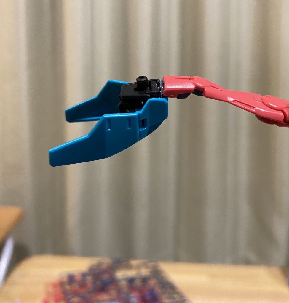 こんな感じで接着。