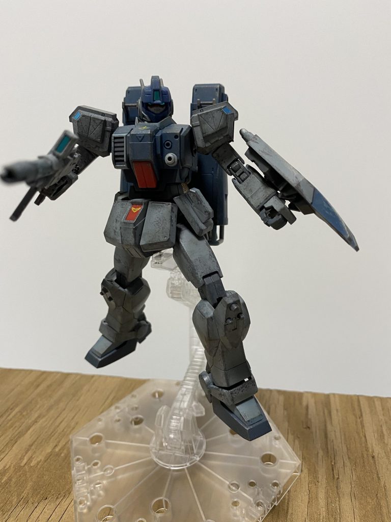 ビームライフル構え！