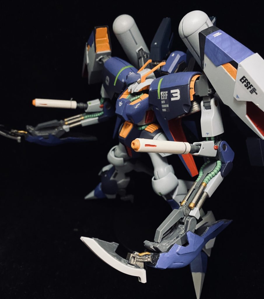 ゼーズールのビームコートなんぞビームキャノンで余裕で打ち抜きつつ、登場!