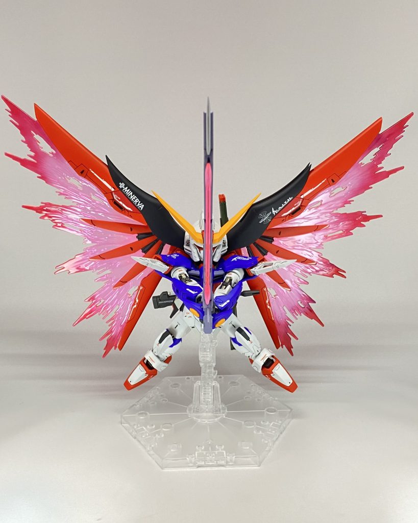 このように、アロンダイトを正面に構えることができます。
以下、適当にポージングです。