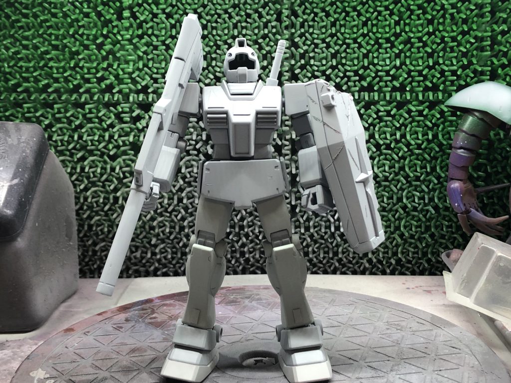 サフをして合わせ目，ヒケチェックをしました。だいぶ上手く出来たなと思っています笑