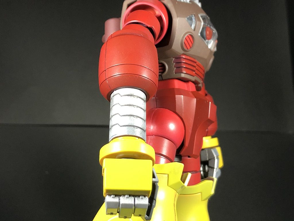 せっかく腕が伸びるので付けてみました