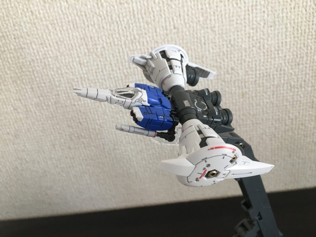 コアファイター
色分けもよくバーニア・ポッドもよく動く