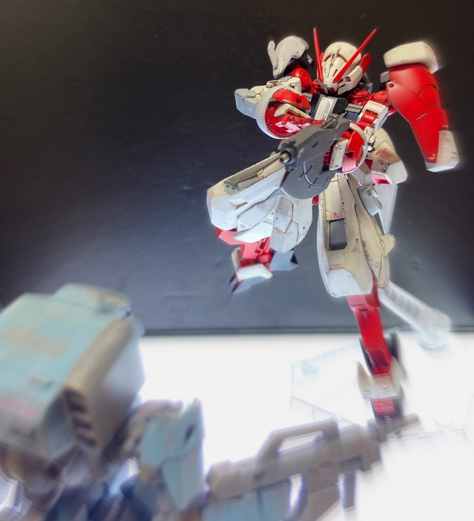 アックスライフル
120mm口径砲。打撃武器にもなる。