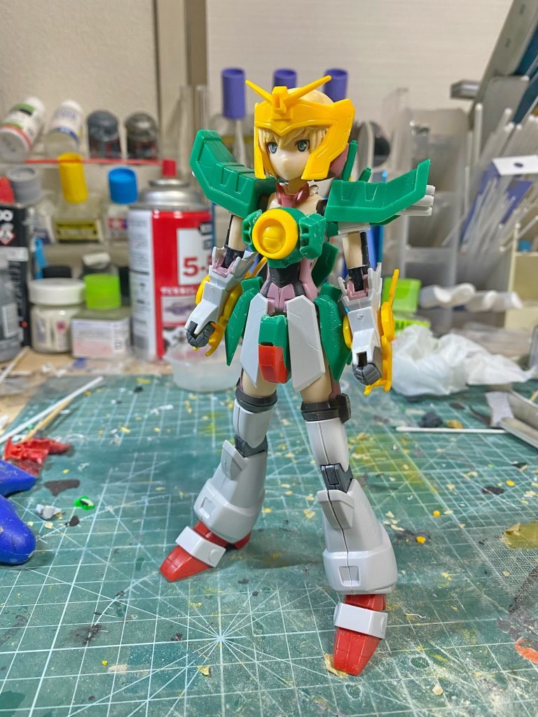 手足はなんとかなるんですが、毎回、頭と胸をどうするかで悩みます。

今回頭部はSDから流用してます