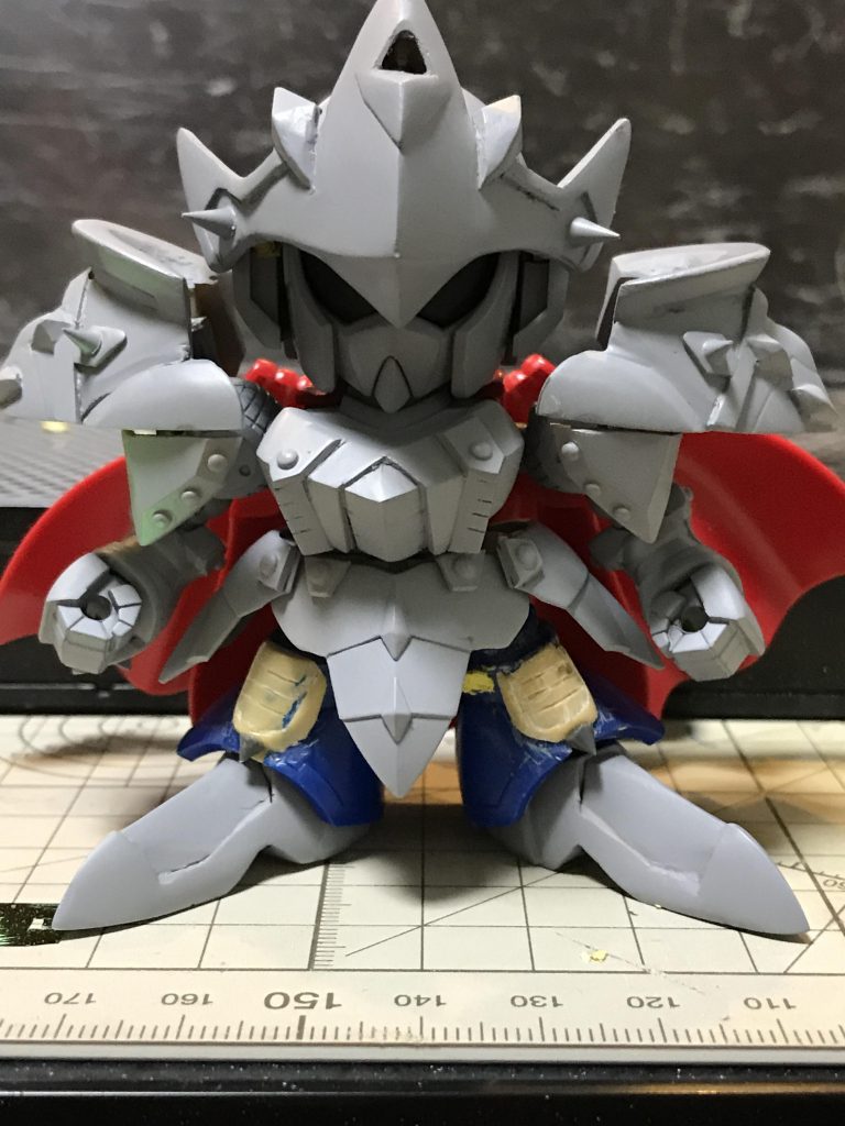 使ったパーツLGBB騎士ガンダム:頭部×2、兜、肩、胴、胸鎧、マント、腰後鎧、足LGBBゼロガンダム:腰、腰横、後鎧、肩一部LGBB武者號斗丸:菱形パーツ三国伝司馬懿サザビー:腕三国伝張遼ゲルググ:スネ、バイザー、肩三国伝許褚ガンダム:足の甲