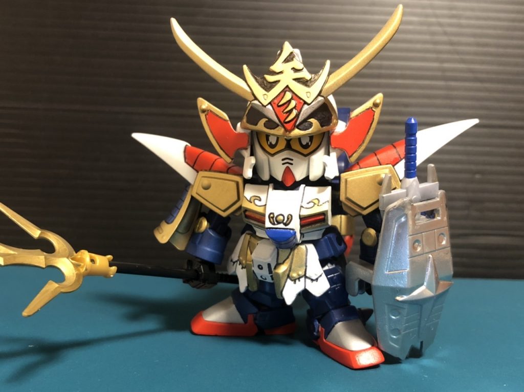 実は作り始めたのは1年半くらい前。
肩アーマーが納得いかず、
しばらくほったらかしにしちゃってました。