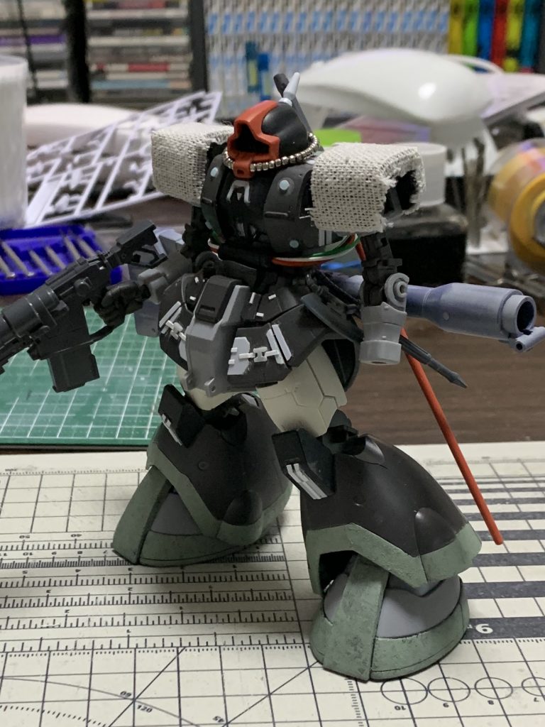 塗装前
プラ板や、麻布、リード線でディテールアップ