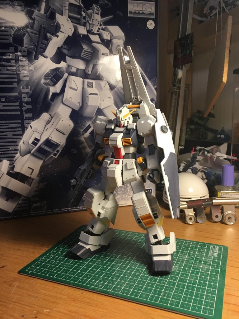 表面処理、面出しを終えた状態です。プロポーションはそのままでもかっこいいと思ったので何もいじっていません。