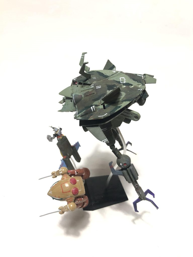 アムロ「スレッガー中尉・・・」
スレッガー「私情は禁物よ。奴の為にこれ以上の損害は出させねえ。」
「悲しいけど、これ戦争なのよね」
「アムロ、下から突っ込むぜ!」