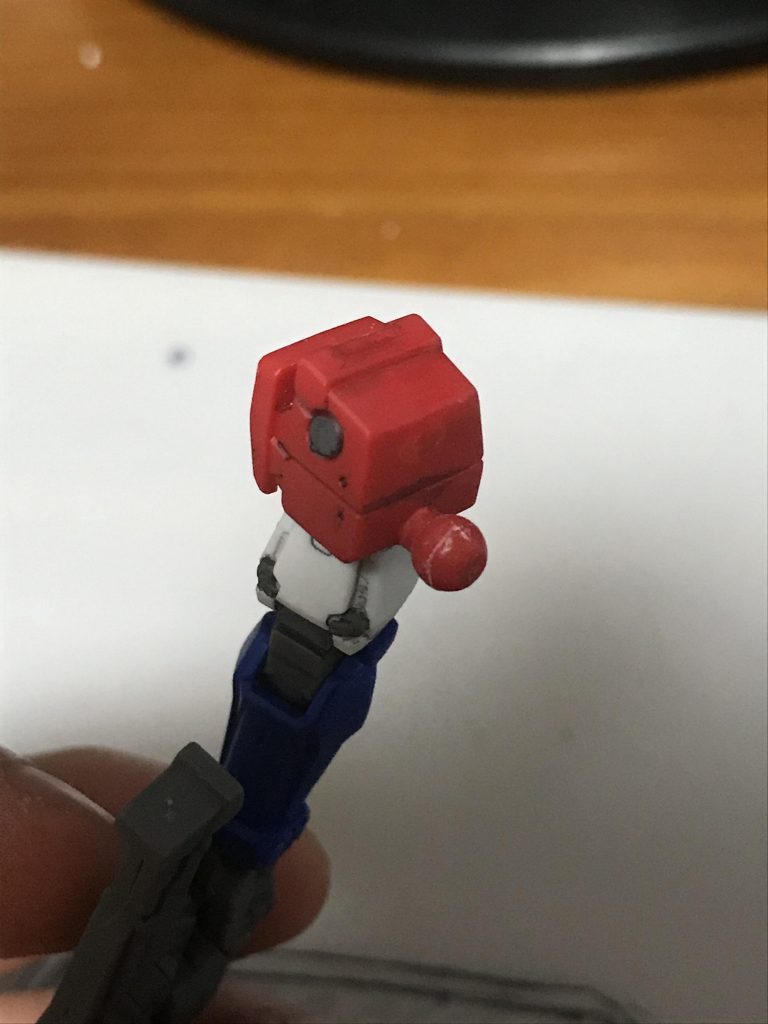 肩は元々2パーツで真ん中に合わせ目があったのですが頑張ればここまで消せます。