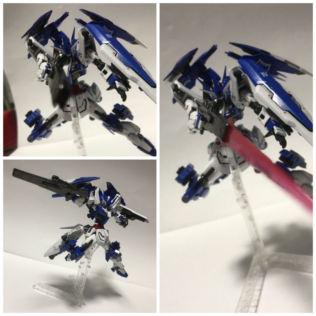 ビームライフルで！！

機動性を活かして敵を圧倒！
このライフルはビームサーベルとしても使えるため、いちいちビームサーベルを抜かなくとも近接戦が出来るため使い勝手が良くさらにこの機体の戦闘スタイルと良く会う。