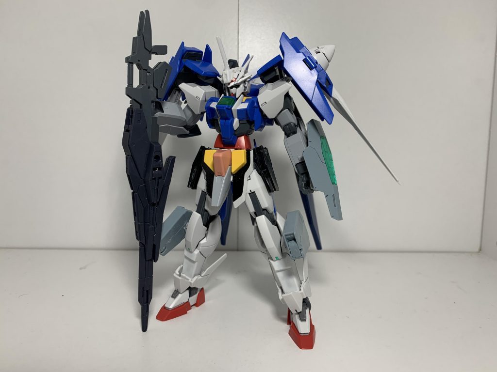 機体本体の完成。ここからさらにモールドやディテールを追加して情報量を上げます。