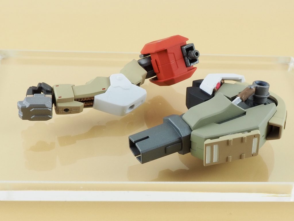 『マッスルキャノン』
アスタロトオリジンの肩と百里の太ももを無加工で接続
ジャンクパーツを使ってバスターに仕上げた