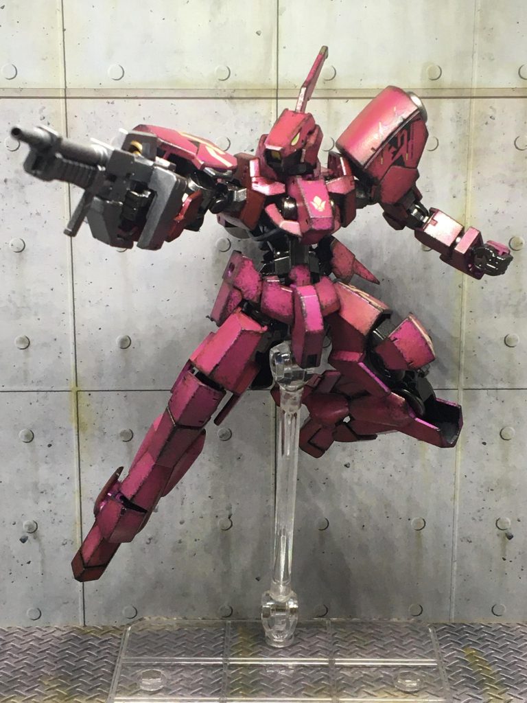 最後は武器を持たせてポージング