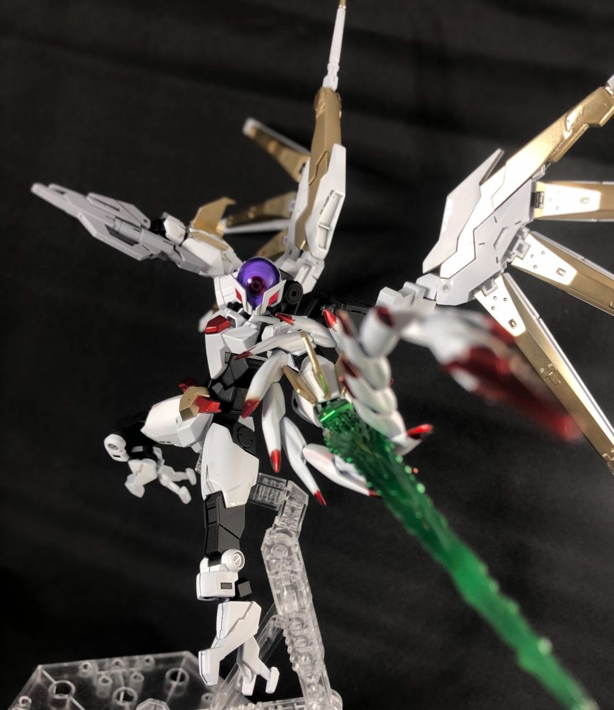 白いアルスアースリィ–5枚目/制作者：くまそ