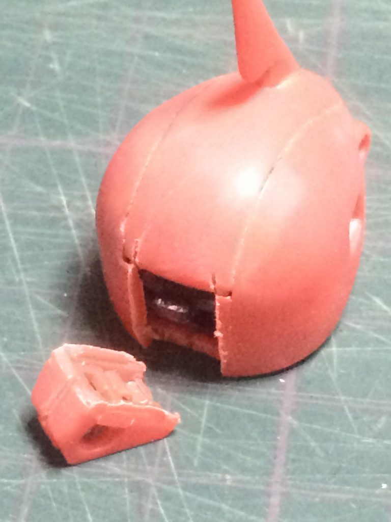 後部の動力パイプマウント部もそのままの幅で使いたいので一旦切り離し