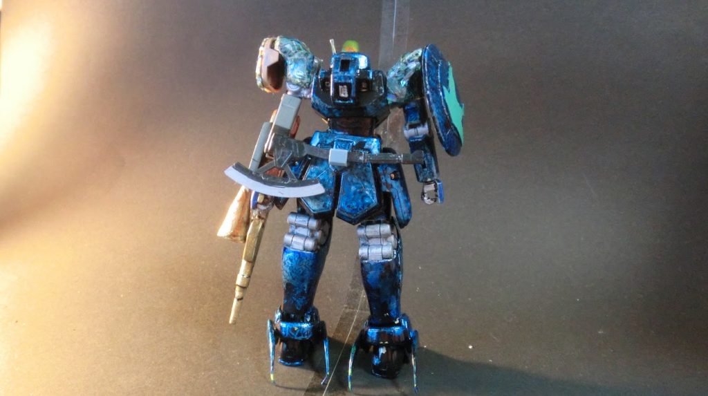 リア
背面にはバックウェポンシステムとしてトールギスのドーバーガンをセット出来る様に出来ている。