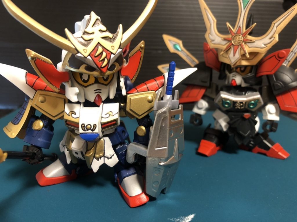 この真駆参の肩パーツに、剣聖の天紬のナントカっていう肩アーマーが丁度いいと思い購入しました。