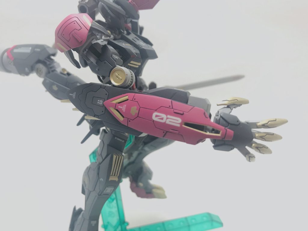 ミキシングはあまりやってなかったのでとても時間がかかりました。この腕と尻尾はなかなか上手く出来たなと思います。