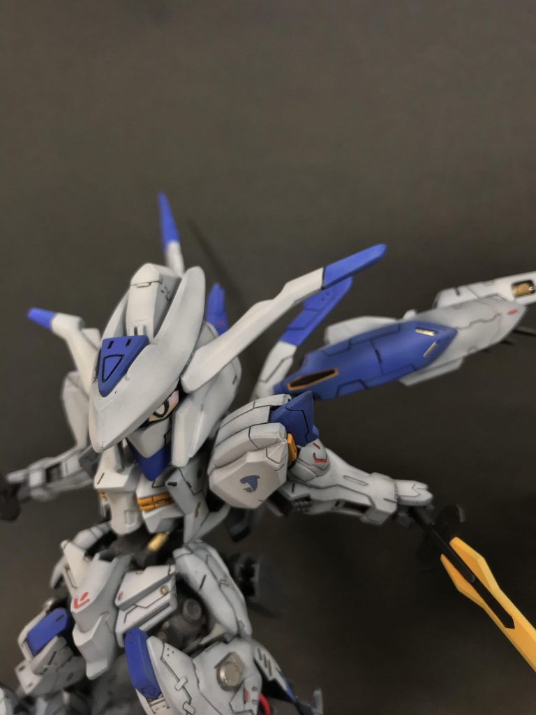 箱絵ポーズのアップ写真です。