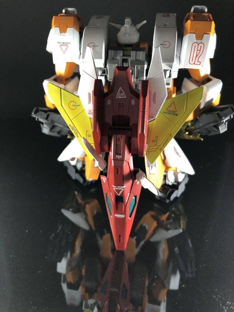 でかい腕とかキャタピラとか金色のドリルとかほんとに大好きなんですよ私……
一応今回のコンセプトは戦う作業用機体みたいな感じですね。

でかい図体の割にはシンプルなんで可動は良くします。