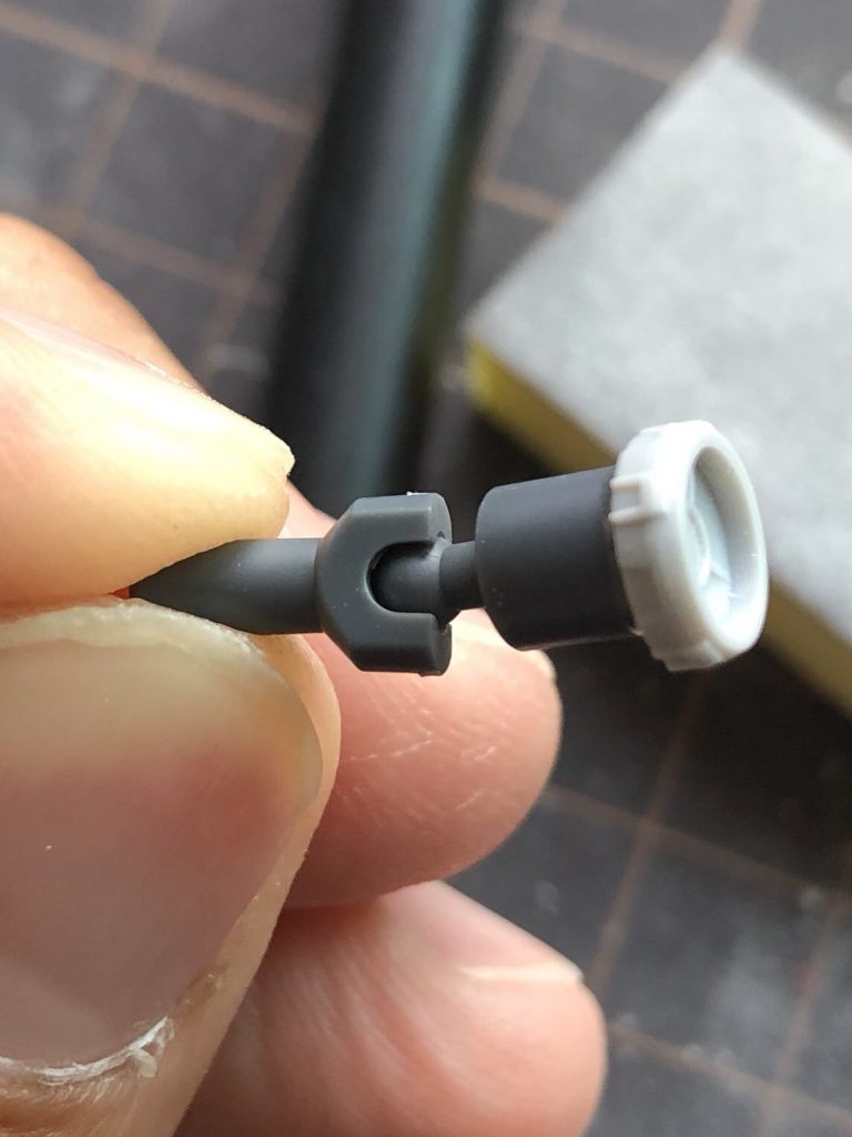 モノアイはグリグリ動きます。