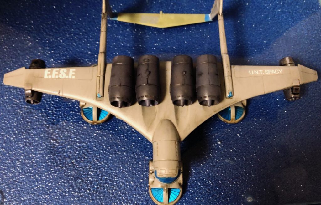 ローターのメタリックブルーはマーカーですが、ワンポイントにいい感じです。