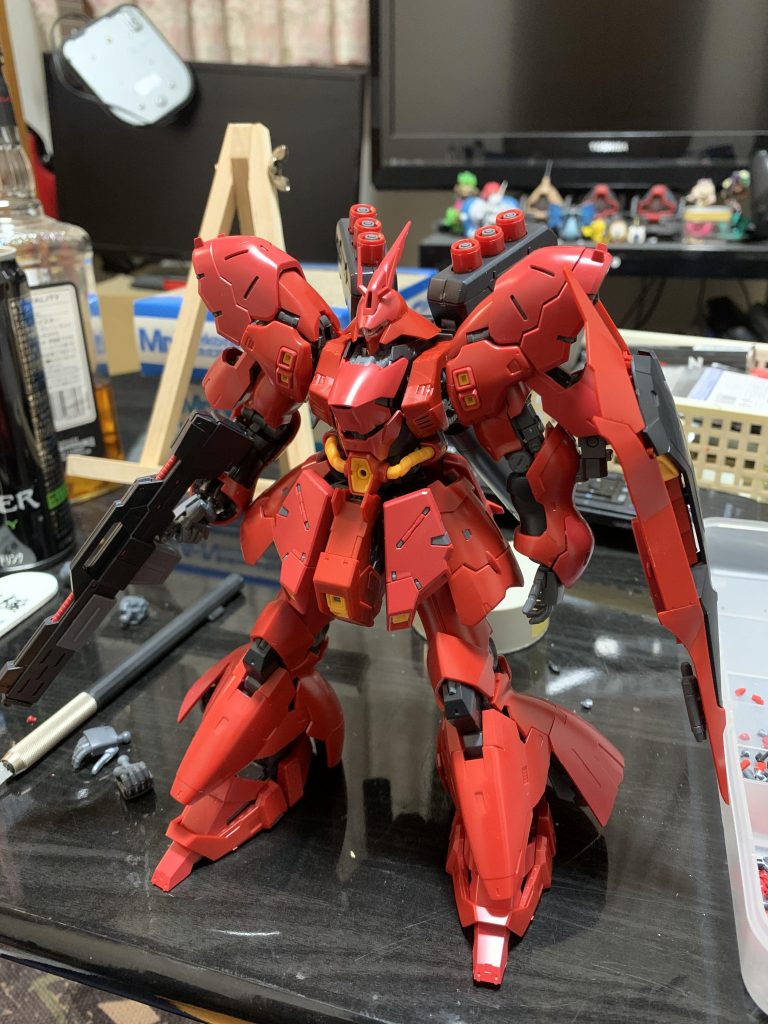 パチ組み状態。今思えばこれだけの密度のキットをわざわざ見えない部分まで全塗装するとか頭悪すぎました。