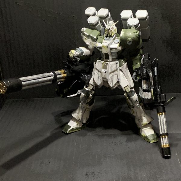 量産型Hiガンダムジオン軍改修機