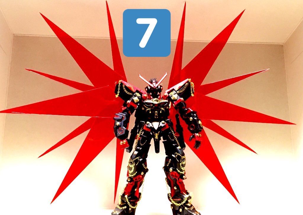 ⑦赤下敷きで羽を作って、金具を瞬間接着剤で貼り付け(画像なし)