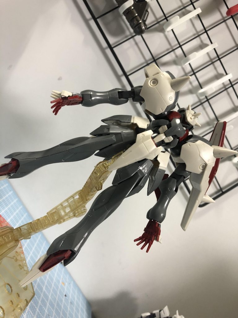 さて、今回も世界観に合わせたケンプファー作りをしました⁽⁽٩(°ꇴ°⑉)۶⁾⁾
今回はみんな大好きガ系のMSで制作しました！メインはガラッゾ！顔がもう最初からケンプファーなんすよ…！