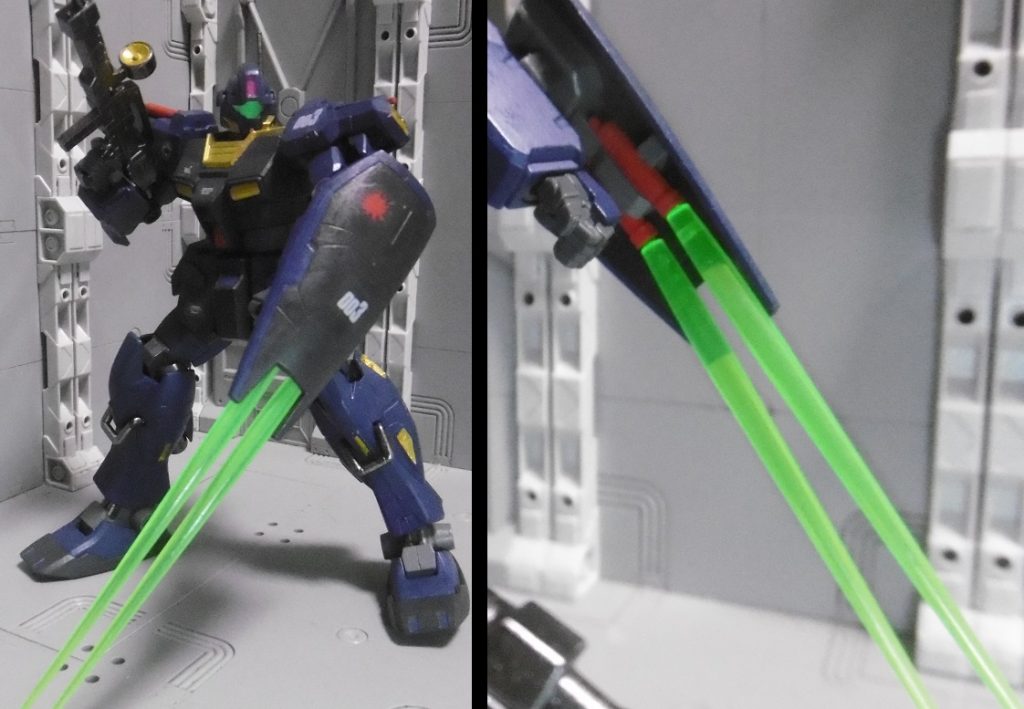 *曲面型対ビームコーティングシールド*
シールド裏に搭載した２本のグリップからも発振できるようにしました。若干の角度はつきますが、正面から見る分には問題ありません。