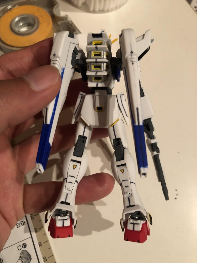 パーツが小さくて塗装が大変でしたw