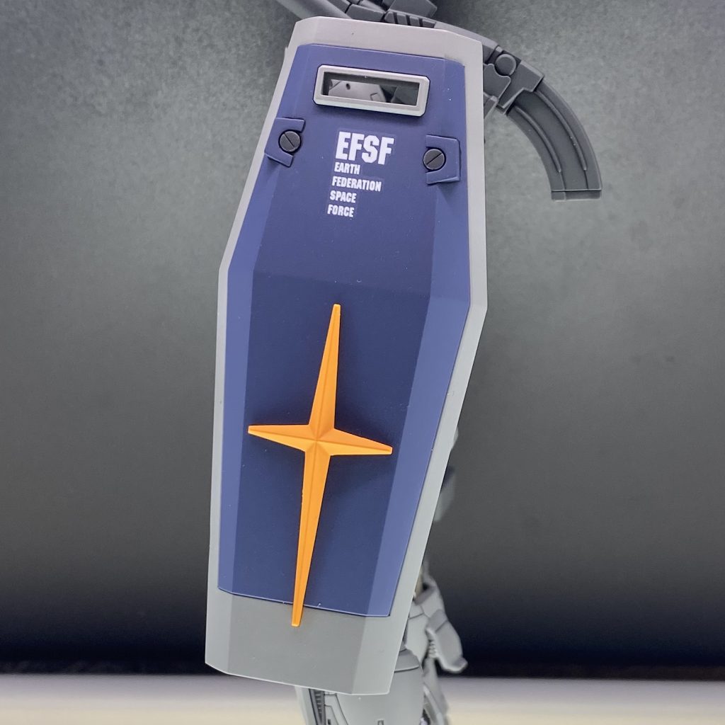 近距離ガン見にも耐えられる塗膜のキレイさを目指しました。